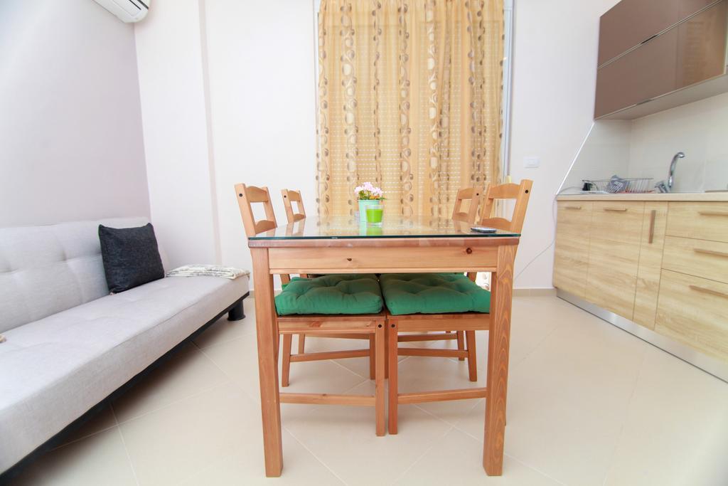 Blue Sea Apartments Саранда Номер фото